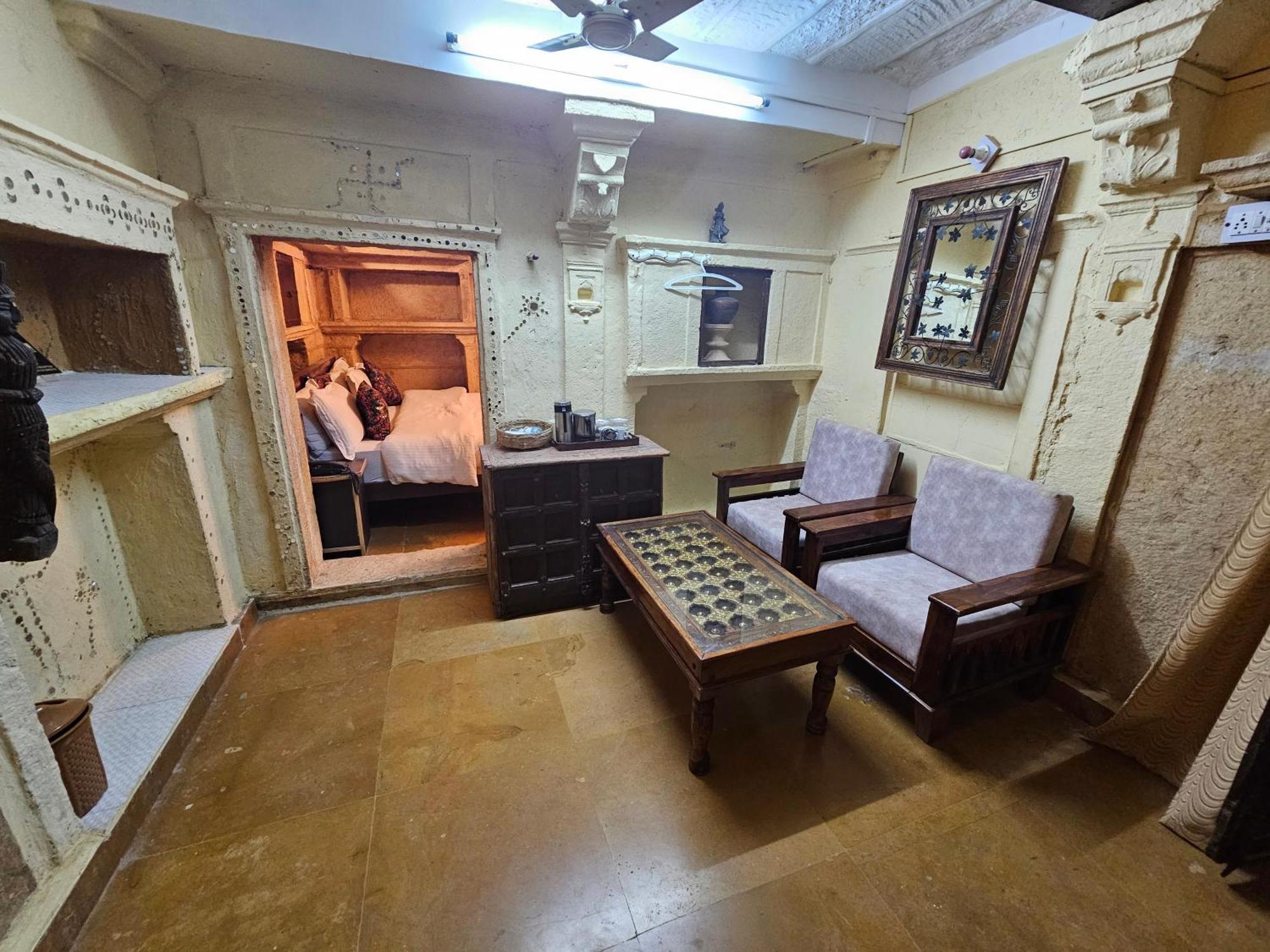 Desert Haveli Guest House Jaisalmer Δωμάτιο φωτογραφία
