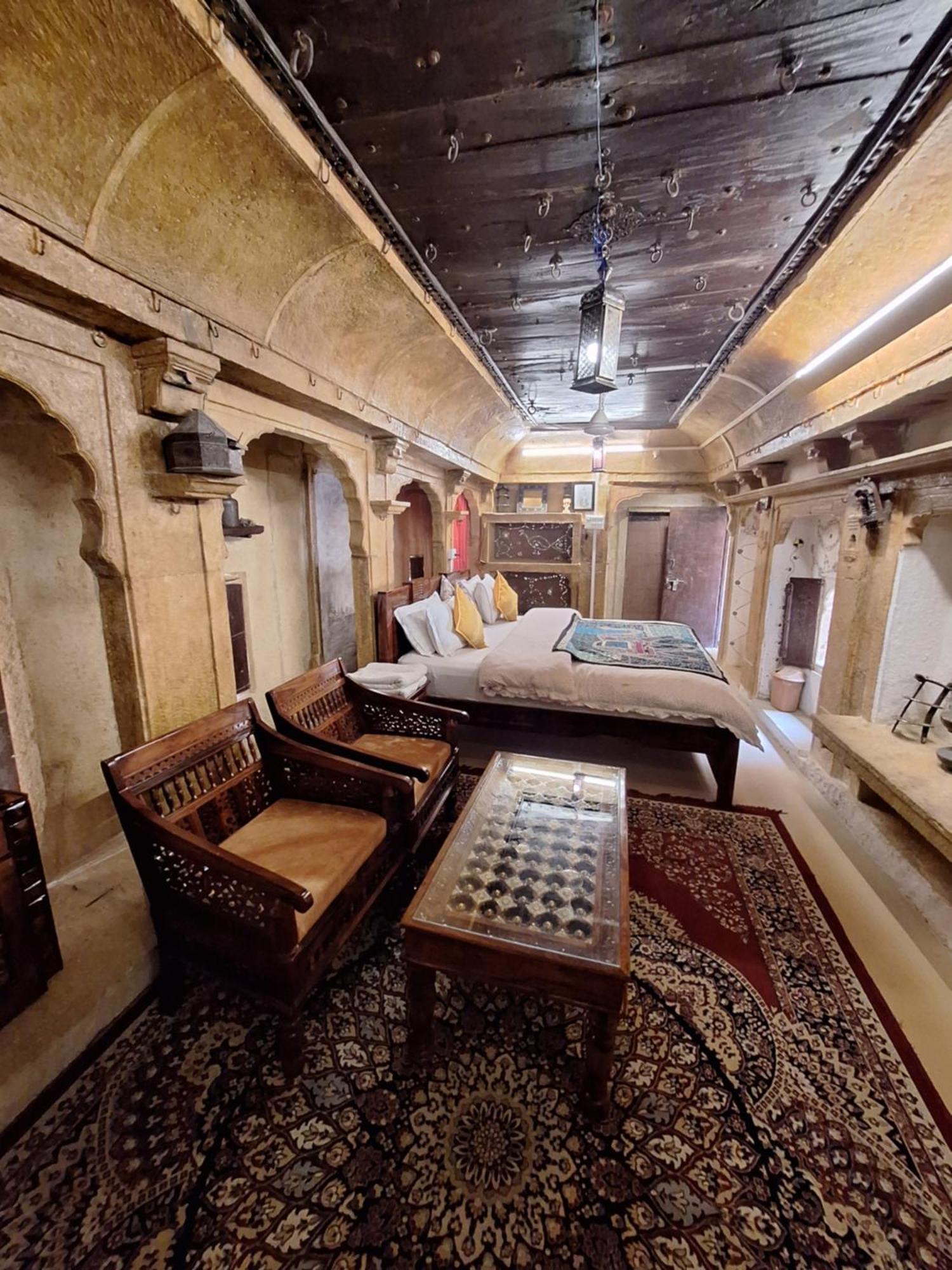 Desert Haveli Guest House Jaisalmer Δωμάτιο φωτογραφία